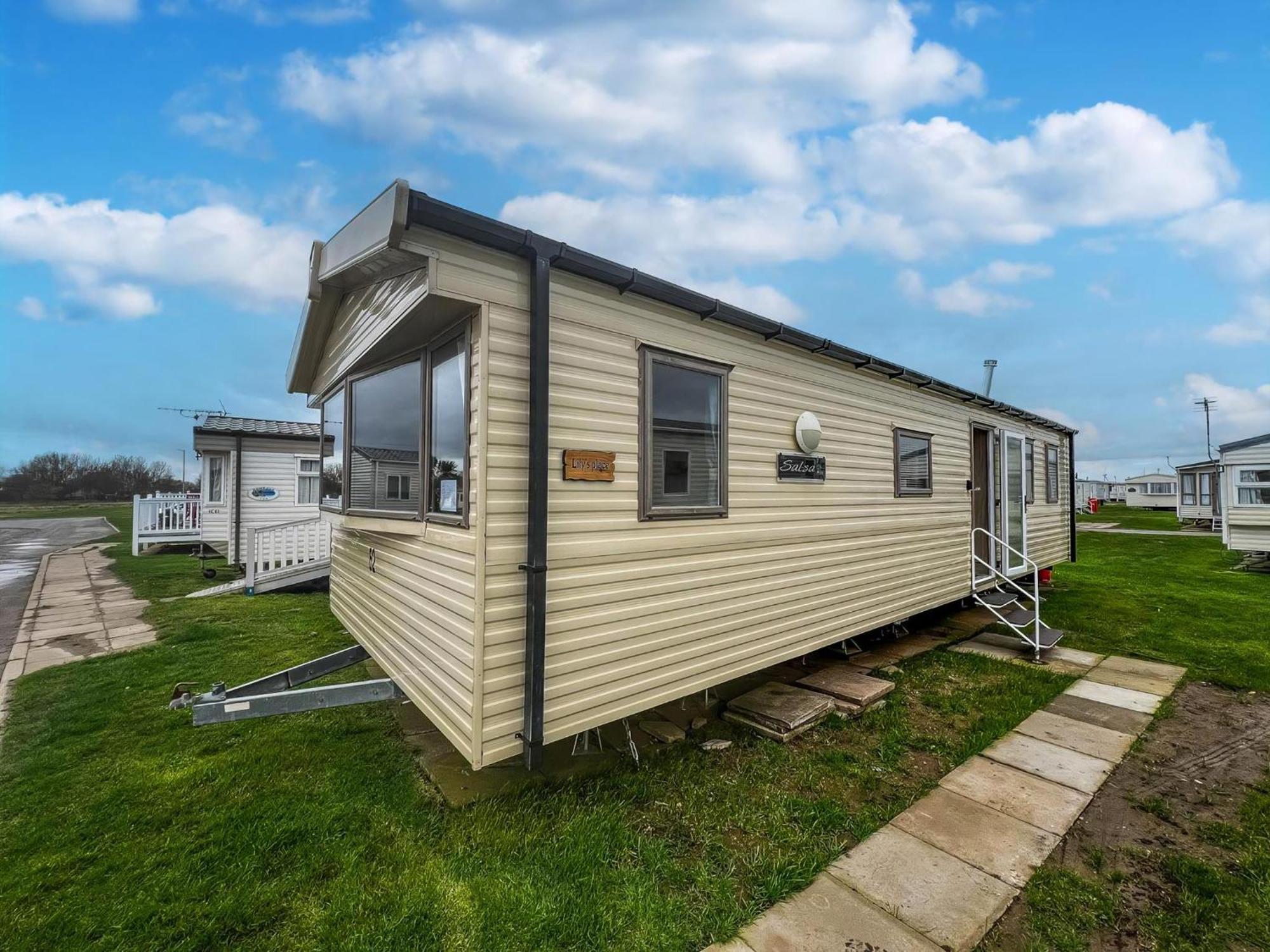 Lovely 6 Berth Caravan For Hire At Barmston Beach Holiday Park Ref 62062Hc Lund Exterior photo